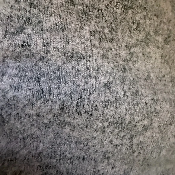 Evereve Women's Dusty Rose Heather V-Neck Sweater - Picture 4 of 6